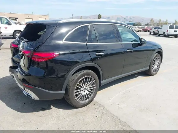 W1NKM4HB5RF188981 — 2024 Mercedes-Benz GLC, фото 4 с аукциона IAAI, Задняя часть