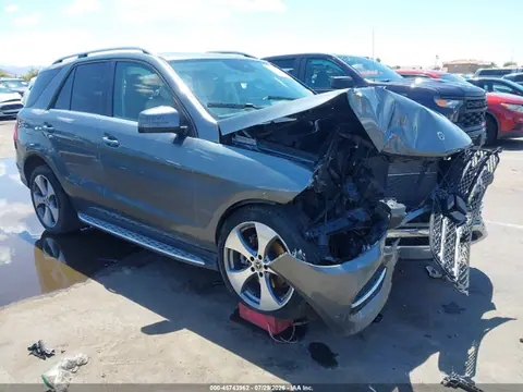 4JGDA5JB2JB048595 — 2018 Mercedes-Benz GLE 350, Передняя часть (Front End), фото до ремонта