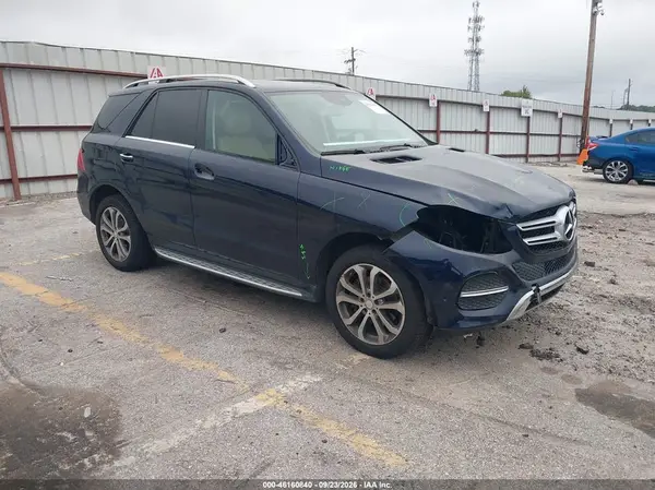 4JGDA5HB2HA879956 — 2017 Mercedes-Benz GLE, Передняя часть (Front End), фото до ремонта