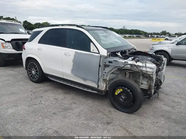 4JGFB4JB2NA631468 — 2022 Mercedes-Benz GLE, Передняя часть (Front End), фото до ремонта