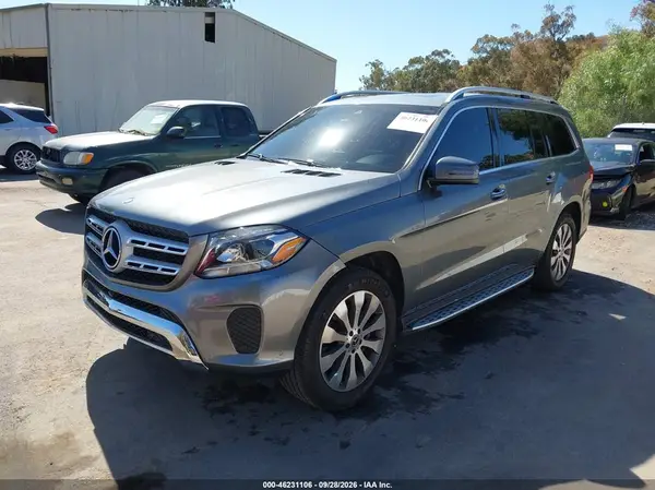 4JGDF6EE3HA939409 — 2017 Mercedes-Benz GLS-Klasse, фото 2 с аукциона IAAI, Передняя часть слева