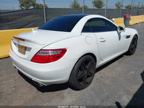 2015 Mercedes-Benz SLK 250 VIN WDDPK4HA2FF104188 фото 4