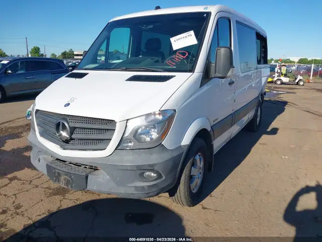 WDZPE7DCXF5992205 — 2015 Mercedes-Benz Sprinter 2500 Normal Roof, фото 2 с аукциона IAAI 30.09.2026, Задняя часть слева