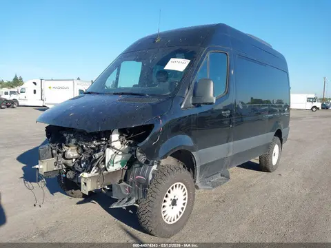2024 Mercedes-Benz Sprinter 2500 Standard Roof 4-cyl Diesel Ho VIN W1Z4NFVY4RP653656 фото 2