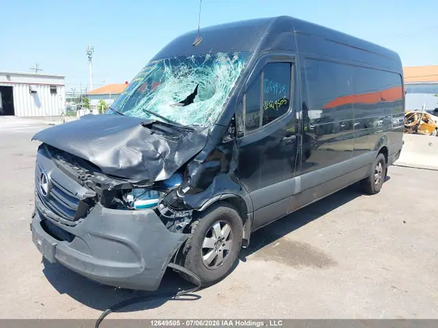 W1Y4KCHY9PP598979 — 2023 Mercedes-Benz Sprinter 2500, фото 2 с аукциона IAAI 29.09.2026, Передняя часть