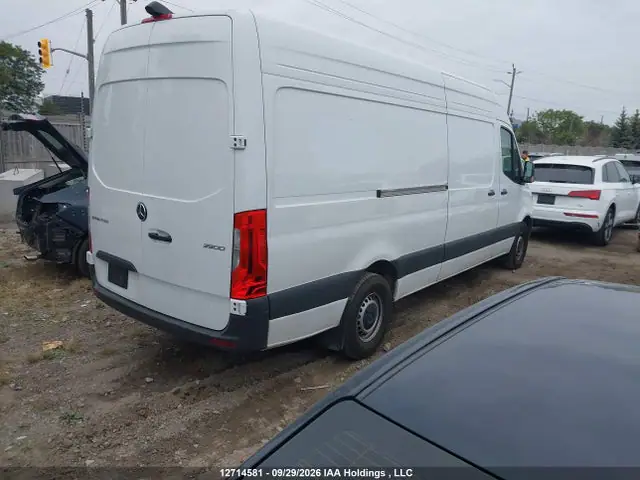 W1Y4KCHY4SP786446 — 2025 Mercedes-Benz Sprinter 2500, фото 4 с аукциона IAAI 14.10.2026, Задняя часть