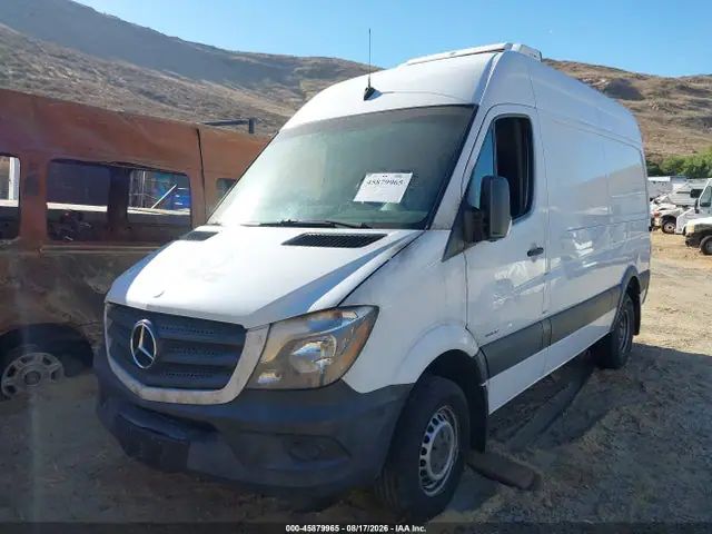WD3PF3CCXFP122380 — 2015 Mercedes-Benz Sprinter 3500 High Roof, фото 2 с аукциона IAAI 29.09.2026, Пожар двигателя