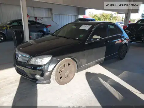 WDDGF54X19F196628 — 2009 Mercedes C-Klasse, фото 3 с аукциона IAAI, Задняя часть