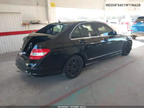 WDDGF54X19F196628 — 2009 Mercedes C-Klasse, фото 5 с аукциона IAAI, Задняя часть
