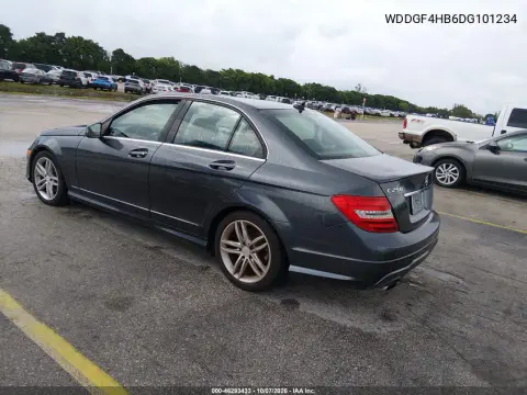 2013 Mercedes-Benz C 250 Sport VIN WDDGF4HB6DG101234 фото 3