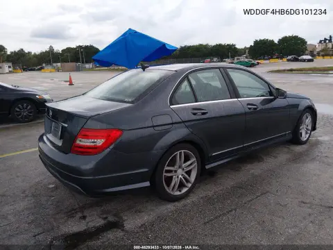2013 Mercedes-Benz C 250 Sport VIN WDDGF4HB6DG101234 фото 4