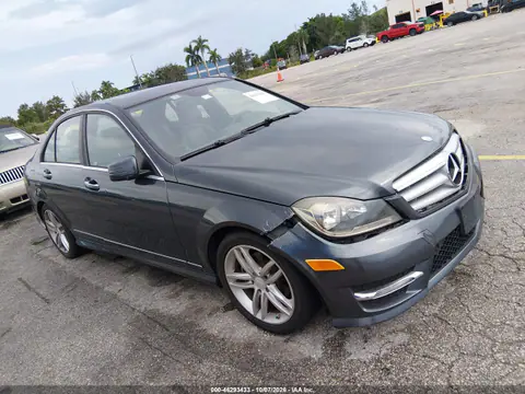 2013 Mercedes-Benz C 250 Sport VIN WDDGF4HB6DG101234 фото 6