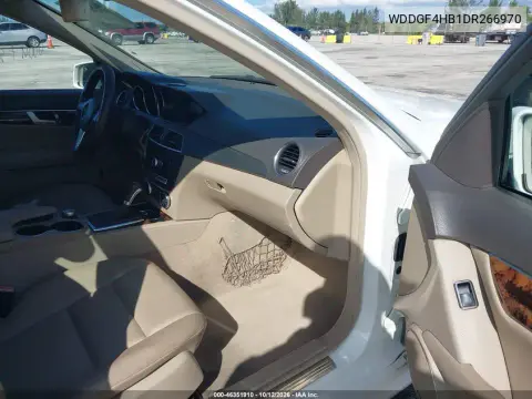 2013 Mercedes-Benz C 250 Sport VIN WDDGF4HB1DR266970 фото 5