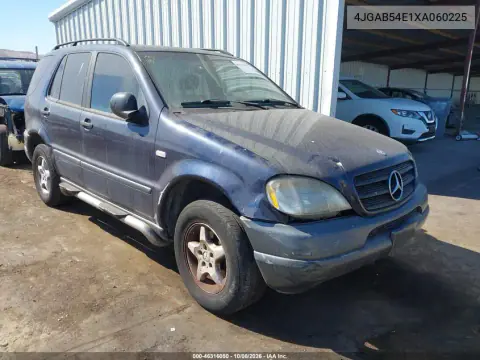 1999 Mercedes-Benz Ml 320 VIN 4JGAB54E1XA060225 фото 1