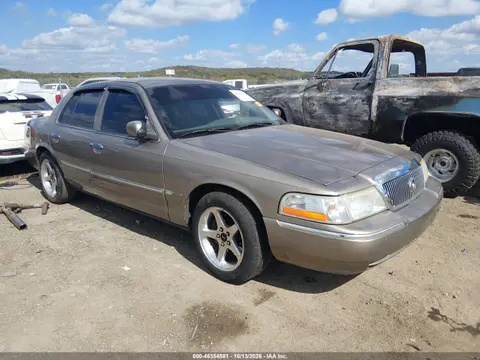 2MEFM74W73X692395 — 2003 Mercury Grand Marquis, Сзади слева, фото до ремонта
