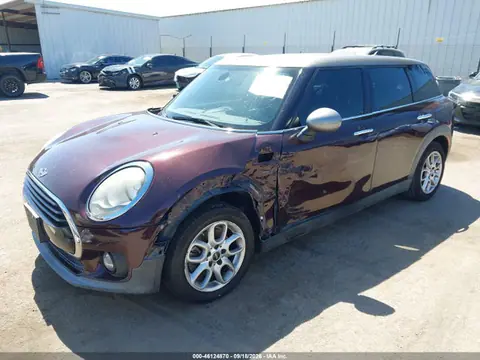 2017 Mini Clubman Cooper VIN WMWLN5C57H2E32412 фото 2