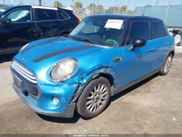WMWXS5C59FT829327 — 2015 MINI Hardtop Cooper, фото 2 с аукциона IAAI 30.09.2026, Левый бок
