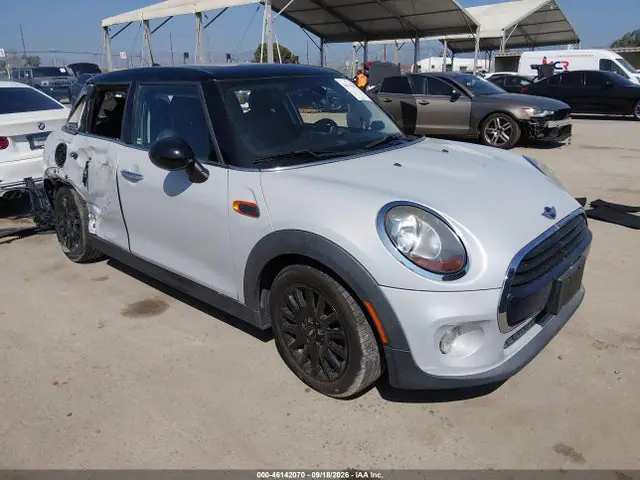 WMWXU1C35H2F77623 — 2017 MINI Hardtop Cooper, Задняя часть справа (Right Rear), фото до ремонта