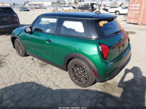 2026 Mini Hardtop Cooper VIN WMW13GD01T2X89716 фото 3
