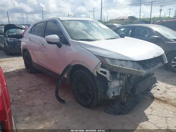 JA4AS3AAXLZ009435 — 2020 Mitsubishi Eclipse Cross, Передняя часть (Front End), фото до ремонта