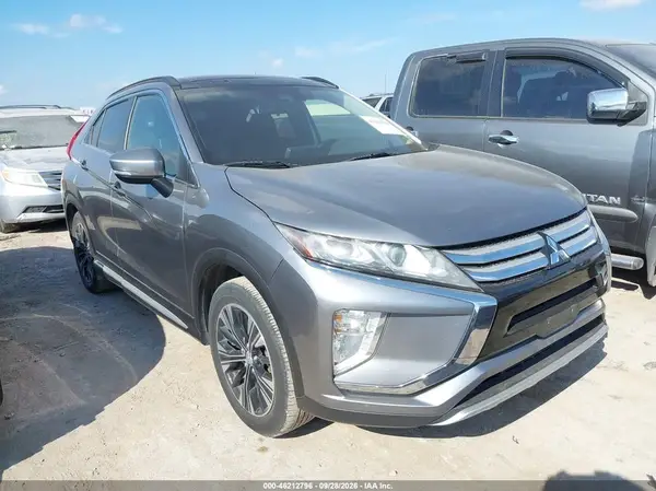 JA4AS5AA3LZ042143 — 2020 Mitsubishi Eclipse Cross, Град (Hail), фото до ремонта