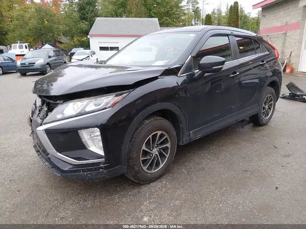 JA4AT3AA6LZ011664 — 2020 Mitsubishi Eclipse Cross, фото 2 с аукциона IAAI, Передняя часть