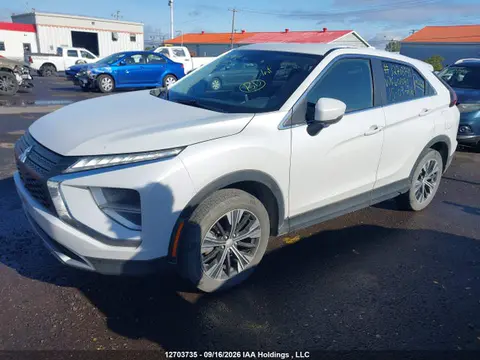2022 Mitsubishi Eclipse Cross VIN JA4ATVAA8NZ601041 фото 2