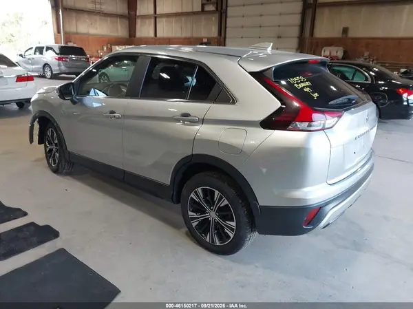 JA4ATWAA3NZ056372 — 2022 Mitsubishi Eclipse Cross, фото 3 с аукциона IAAI 14.10.2026, Передняя часть
