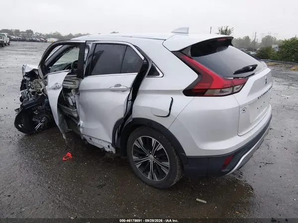 JA4ATWAA7NZ002718 — 2022 Mitsubishi Eclipse Cross, фото 3 с аукциона IAAI, Передняя часть слева