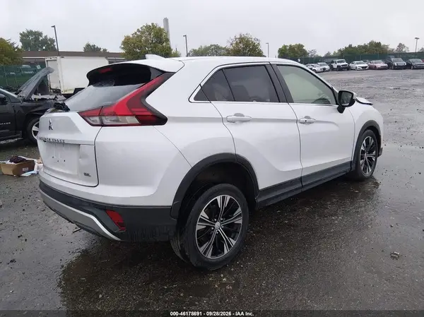 JA4ATWAA7NZ002718 — 2022 Mitsubishi Eclipse Cross, фото 4 с аукциона IAAI, Передняя часть слева