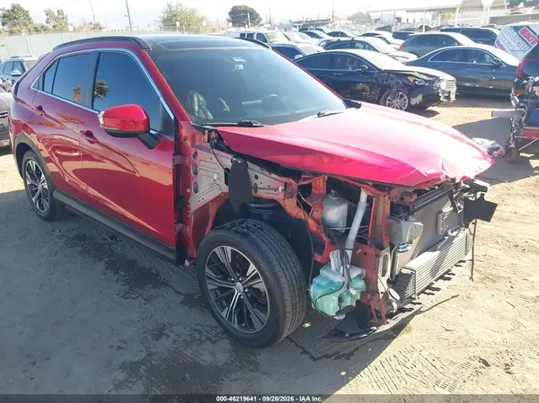 JA4ASWAAXNZ057439 — 2022 Mitsubishi Eclipse Cross, Передняя часть (Front End), фото до ремонта