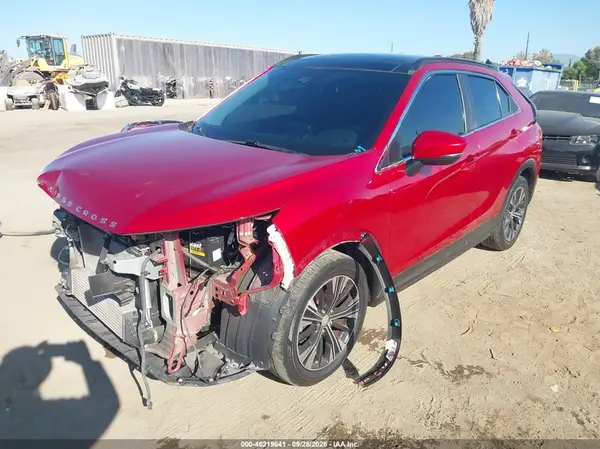 JA4ASWAAXNZ057439 — 2022 Mitsubishi Eclipse Cross, фото 2 с аукциона IAAI, Передняя часть