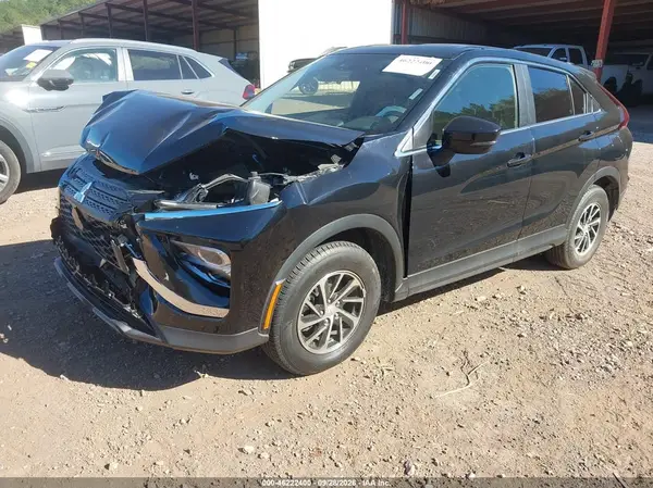 JA4ATUAA0PZ026060 — 2023 Mitsubishi Eclipse Cross, фото 2 с аукциона IAAI, Передняя часть