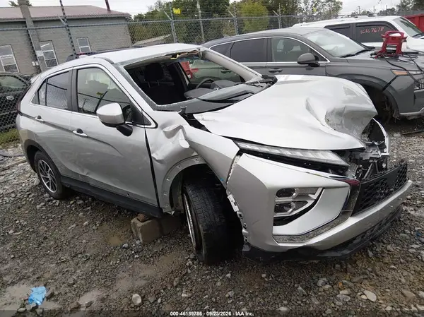 JA4ATUAA1RZ002191 — 2024 Mitsubishi Eclipse Cross, Опрокидывание (Rollover), фото до ремонта