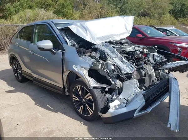 JA4ATWAA2RZ067952 — 2024 Mitsubishi Eclipse Cross, Передняя часть (Front End), фото до ремонта