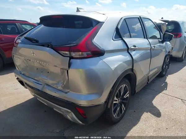 JA4ATWAA2RZ067952 — 2024 Mitsubishi Eclipse Cross, фото 4 с аукциона IAAI, Передняя часть