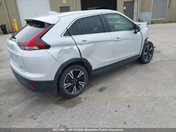 JA4ATUAA8SZ611445 — 2025 Mitsubishi Eclipse Cross, фото 4 с аукциона IAAI 29.09.2026, Передняя часть
