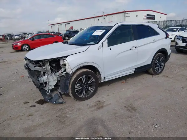 JA4ATWAA1SZ039596 — 2025 Mitsubishi Eclipse Cross, фото 2 с аукциона IAAI 30.09.2026, Передняя часть