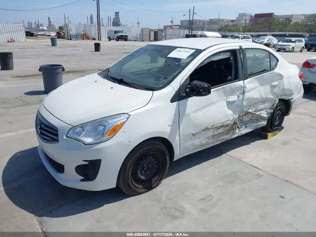 ML32F3FJ9HHF17003 — 2017 Mitsubishi Mirage G4 ES, фото 2 с аукциона IAAI 14.10.2026, Левый бок
