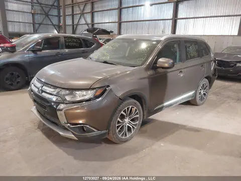 2017 Mitsubishi Outlander Es VIN JA4AZ2A3XHZ602811 фото 2
