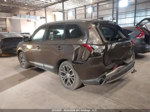 2017 Mitsubishi Outlander Es VIN JA4AZ2A3XHZ602811 фото 3