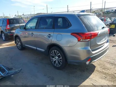 2017 Mitsubishi Outlander Es VIN JA4AZ2A38HZ037975 фото 3