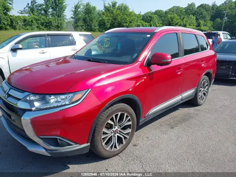 2018 Mitsubishi Outlander Es VIN JA4AZ2A33JZ602641 фото 2