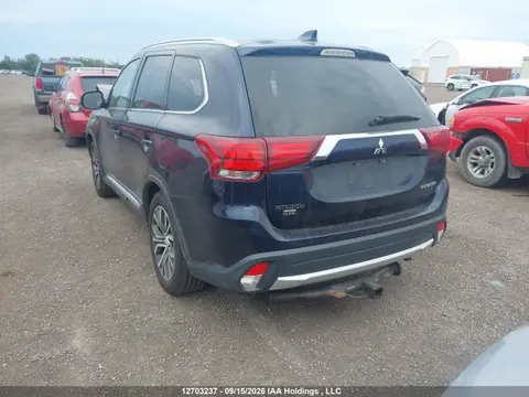 2018 Mitsubishi Outlander Es VIN JA4AZ2A32JJ600796 фото 3