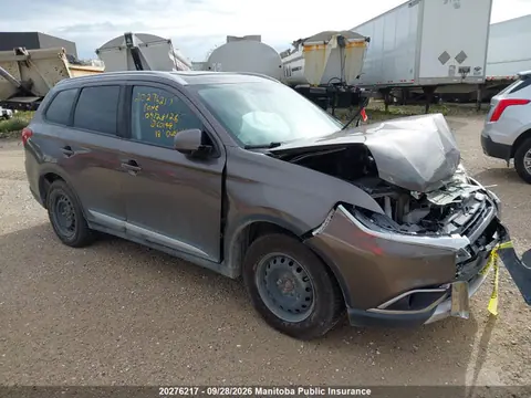 JA4AZ2A32JZ601481 — 2018 Mitsubishi Outlander ES, Передняя часть (Front), фото до ремонта