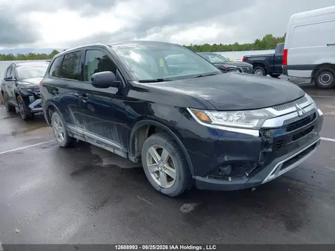 JA4AZ2A35KZ606689 — 2019 Mitsubishi Outlander ES, Repossession, фото до ремонта