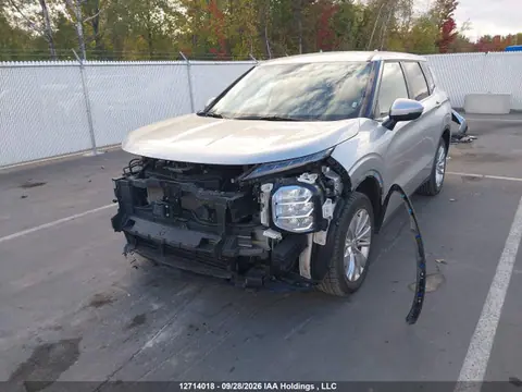 2025 Mitsubishi Outlander Es VIN JA4J4UA83SZ626915 фото 2