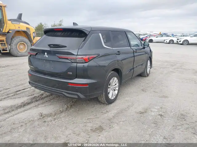 JA4J4UA8XSZ626765 — 2025 Mitsubishi Outlander ES, фото 4 с аукциона IAAI 14.10.2026, Передняя часть