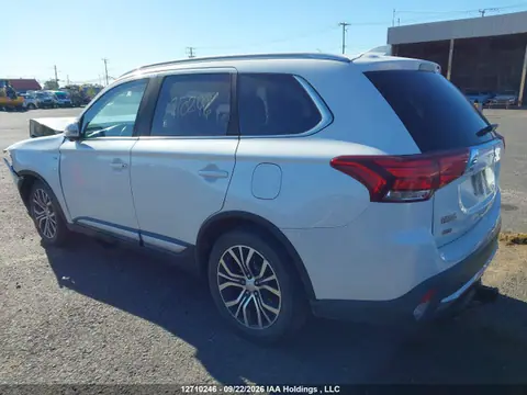 2017 Mitsubishi OUTLANDER GT VIN JA4JZ4AXXHZ600670 фото 3
