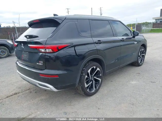 JA4T5WA90SZ628292 — 2025 Mitsubishi Outlander Phev GT S-AWC/Noir S-AWC, фото 4 с аукциона IAAI 13.10.2026, Подтопление
